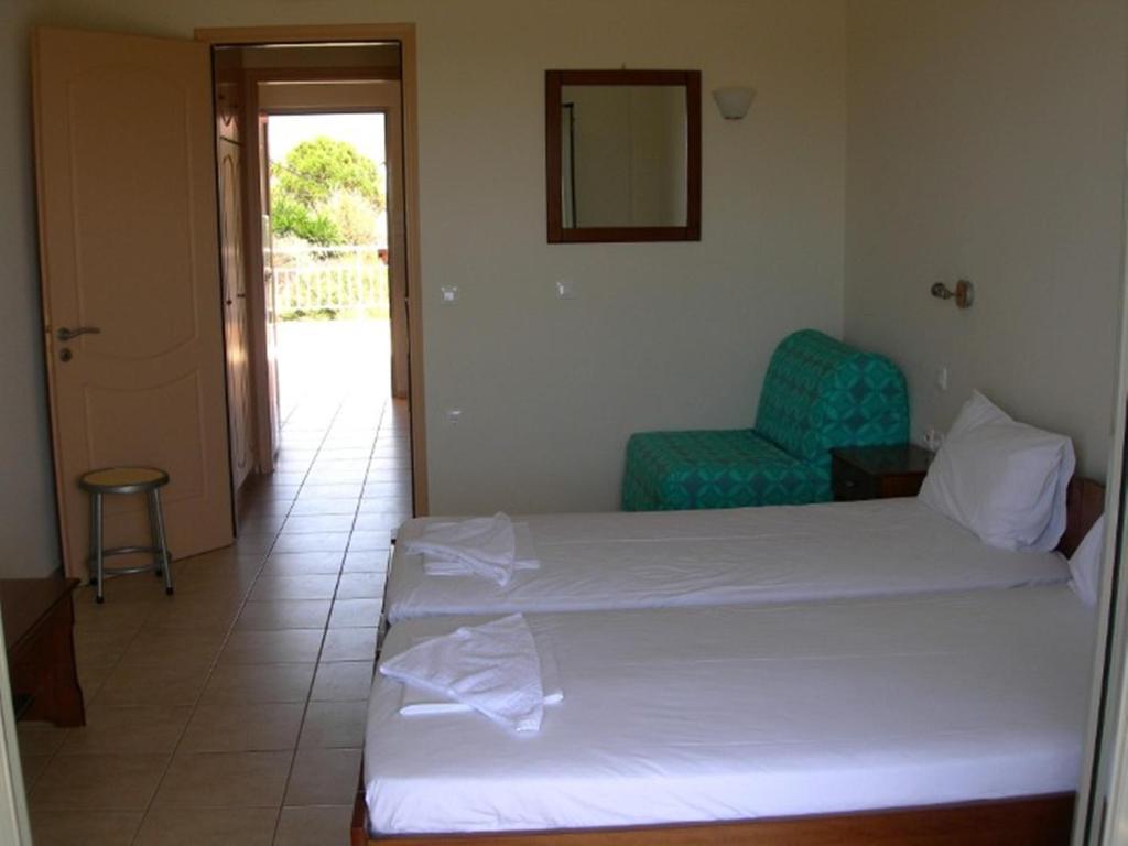 Asfodelos Apartment Hotel Kakovatos Exteriör bild